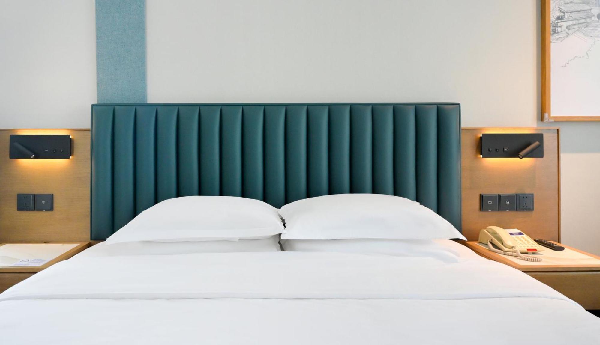 Holiday Inn Express Chengdu West Gate By Ihg Extérieur photo